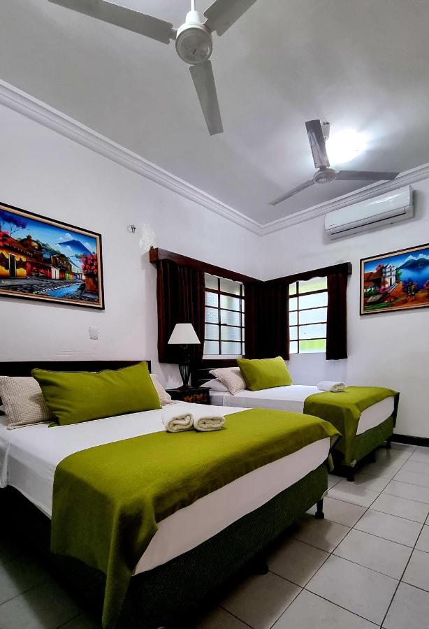 Amina Inn Flores Exterior photo
