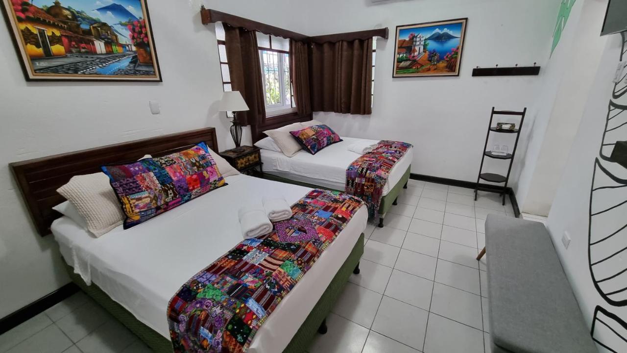Amina Inn Flores Exterior photo