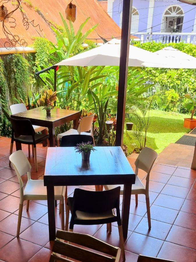 Amina Inn Flores Exterior photo